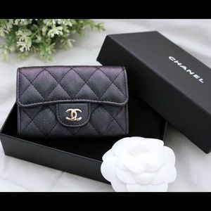 ❌ SOLD ❌ Chanel 19S Iridescent Black Cardholder